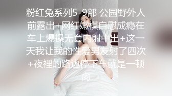 童颜巨乳小宝贝露脸嗨皮，听狼友指挥揉奶玩逼，捧着大奶子自己舔，大黑牛刺激奶头和逼逼，淫水多多浪叫不止